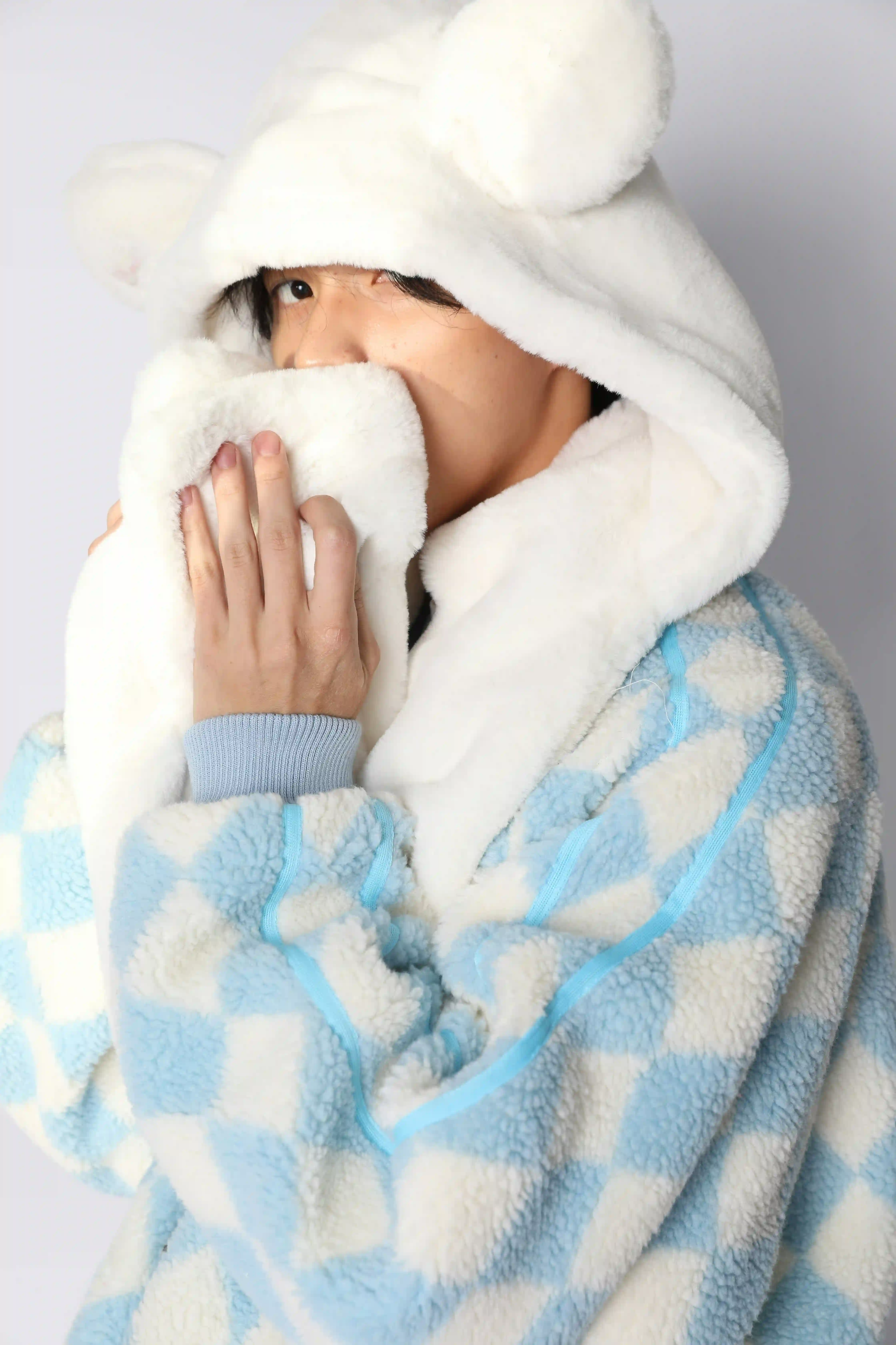 A picture showing a woman with a cold.